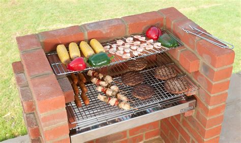 Barbecue (73 larawan): ano ito, mga outdoor grill at barbecue, .